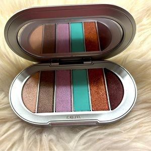 r.e.m. Beauty Palette GoGo Boots